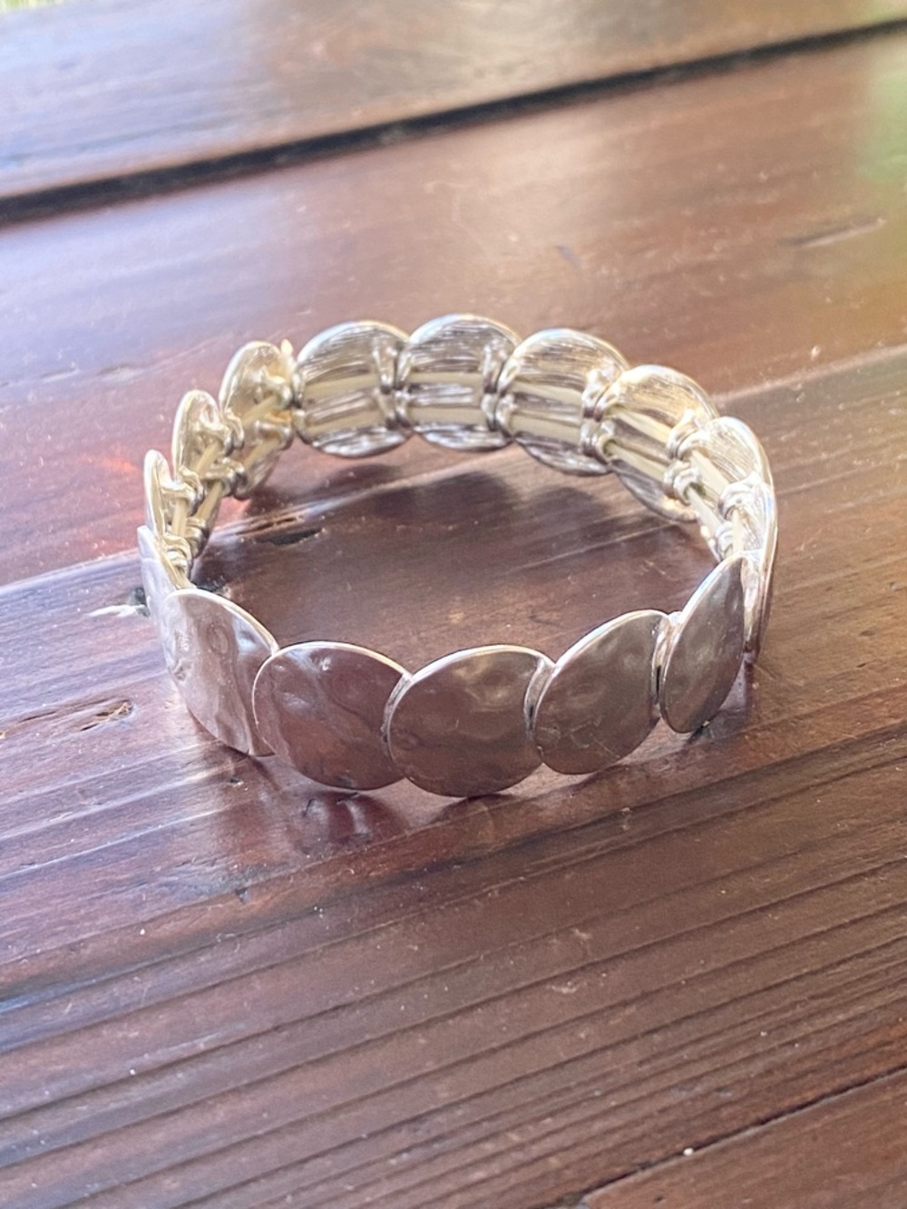 Silver Disc Stretch Bracelet fix up to 8” inches - Picture 4 of 7